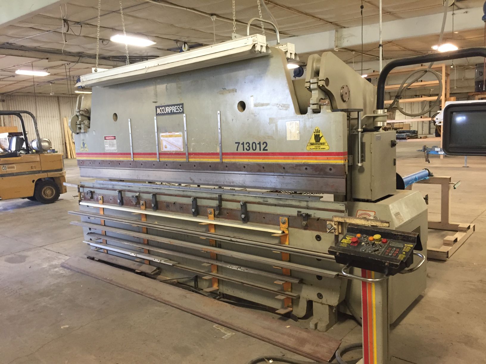 1994 Accurpress 713012 Press Brake (3430)